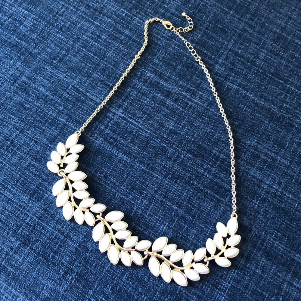 Forever 21 necklace